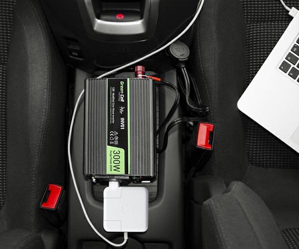 Inversor de corriente para coche 24V a 230V 300W / 600W / INV02DE - Imagen 3