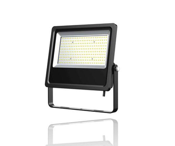 Proyector LED F Smd Roblan negro / 50w / 6500k / luz dia / 6000lm / 200-240v / ip65 MHLF50B