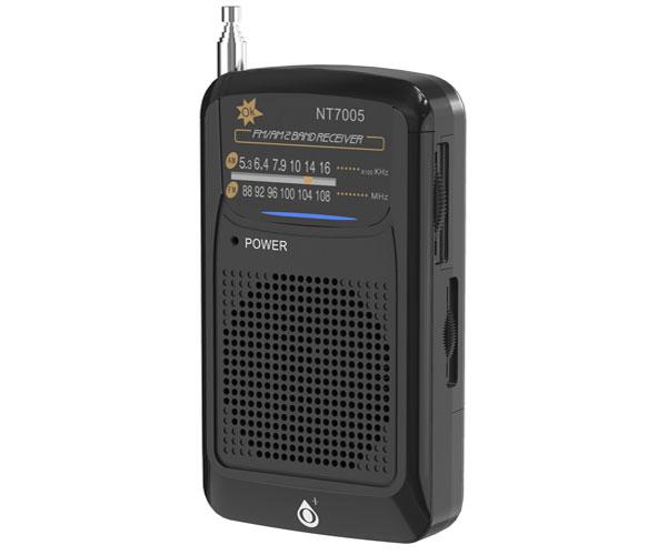 Radio portatil Am-Fm con Antena NT7005 / Altavoz externo / Jack 3.5mm / Negro / One+
